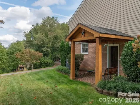 519 Nellie John Drive Clyde NC 28721