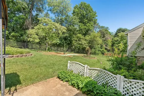 519 Nellie John Drive Clyde NC 28721