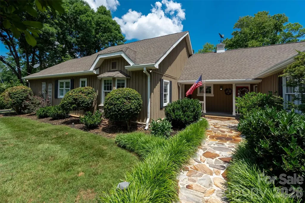 6236 River Cabin Lane Charlotte NC 28278