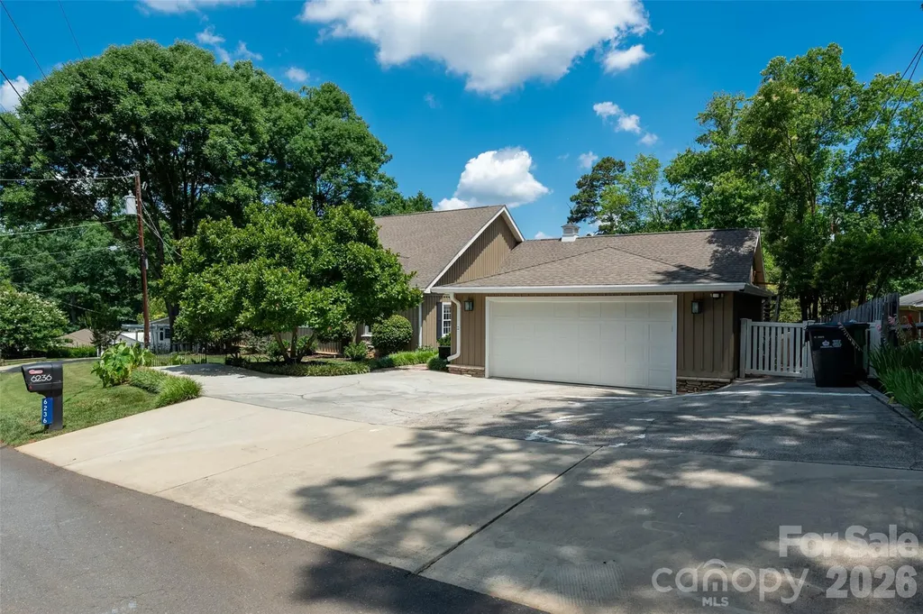 6236 River Cabin Lane Charlotte NC 28278