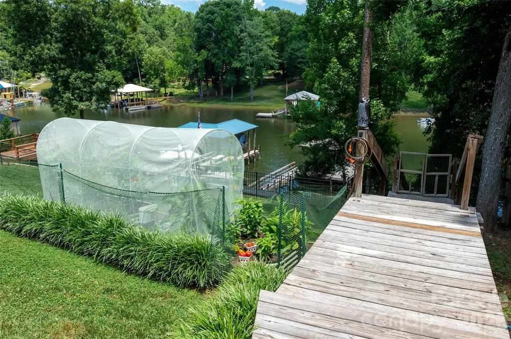 6236 River Cabin Lane Charlotte NC 28278