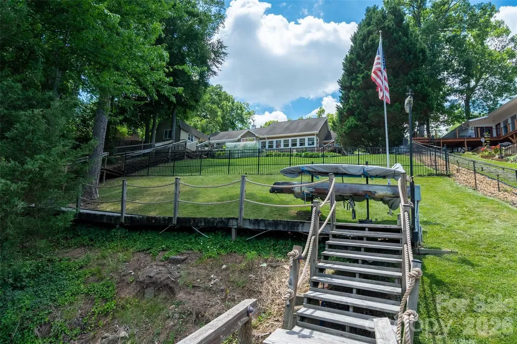 6236 River Cabin Lane Charlotte NC 28278