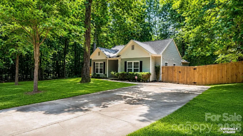 5050 Gibbons Link Road Charlotte NC 28269