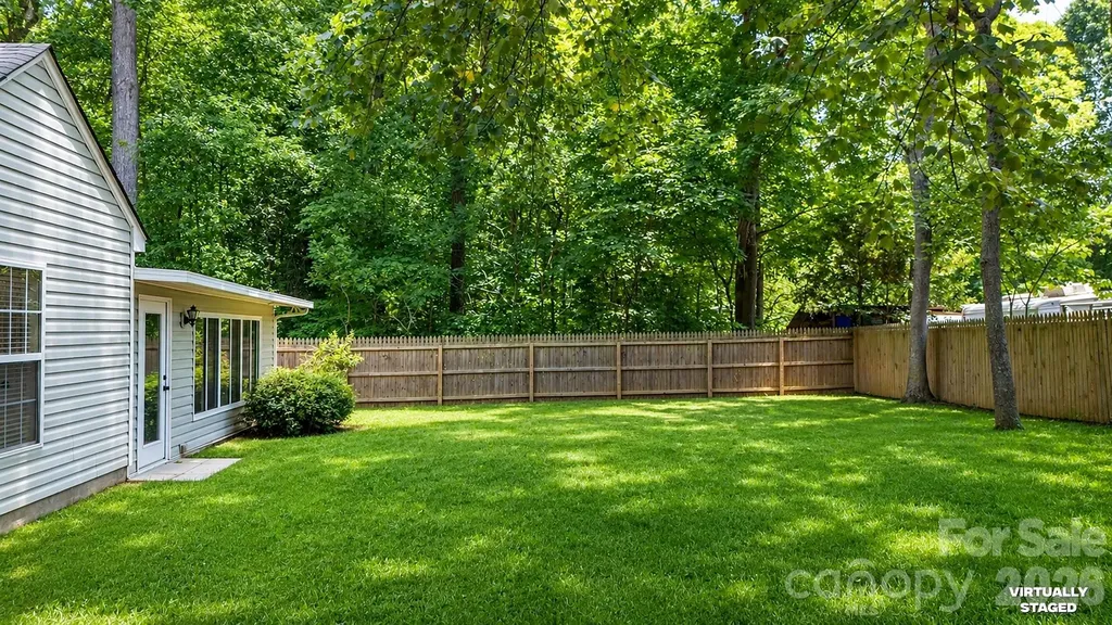 5050 Gibbons Link Road Charlotte NC 28269