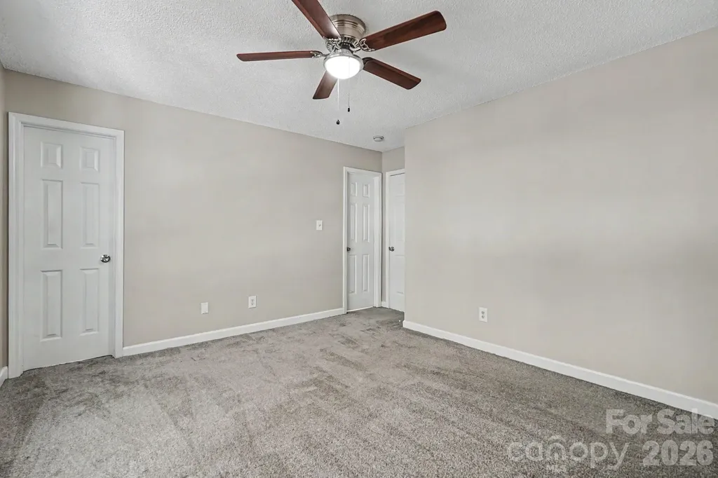 1029 Jordans Pond Lane Charlotte NC 28214