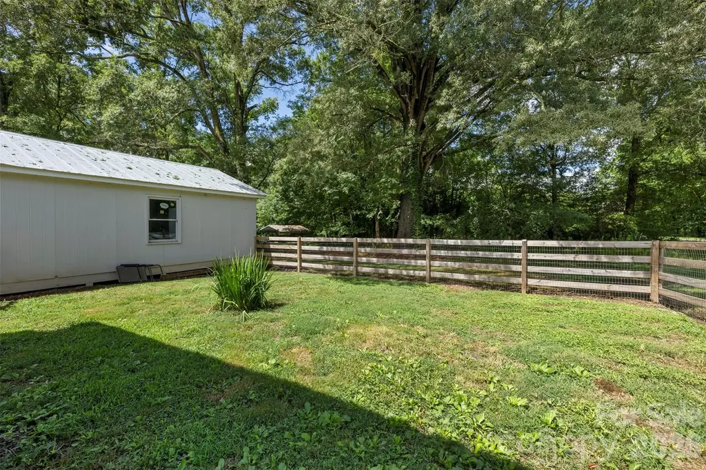 6121 Sikes Mill Road Monroe NC 28110