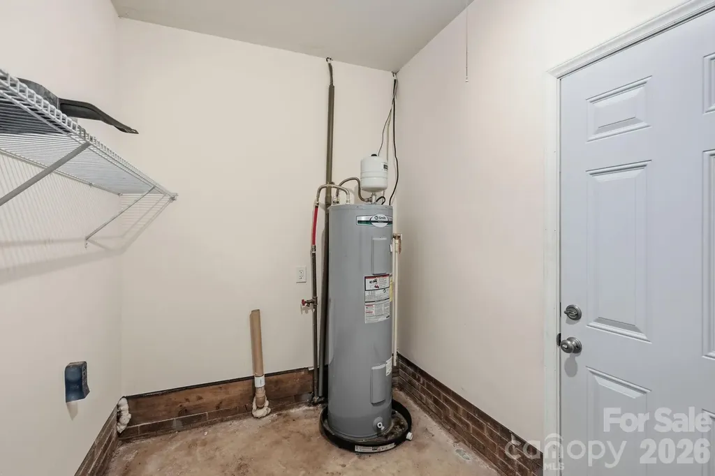 5008 Sea Oates Lane Bessemer City NC 28016