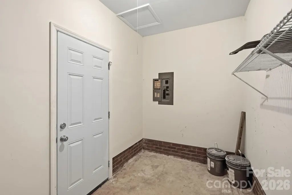 5008 Sea Oates Lane Bessemer City NC 28016