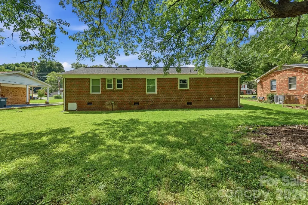 5008 Sea Oates Lane Bessemer City NC 28016