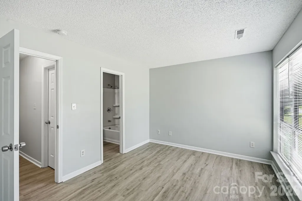11813 Moonridge Drive Charlotte NC 28226
