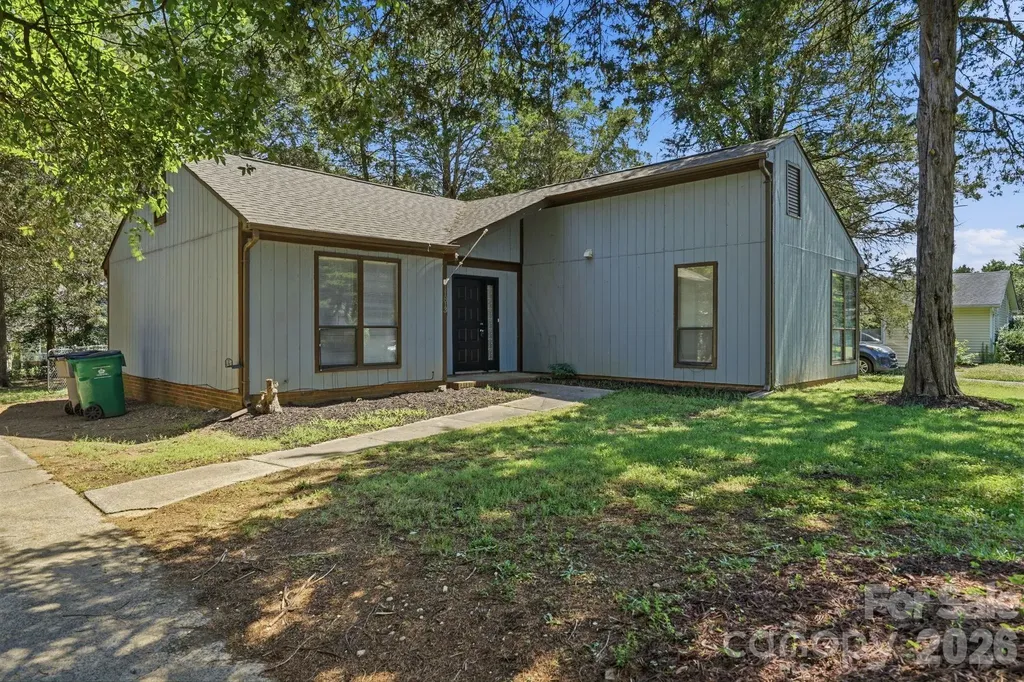 11813 Moonridge Drive Charlotte NC 28226