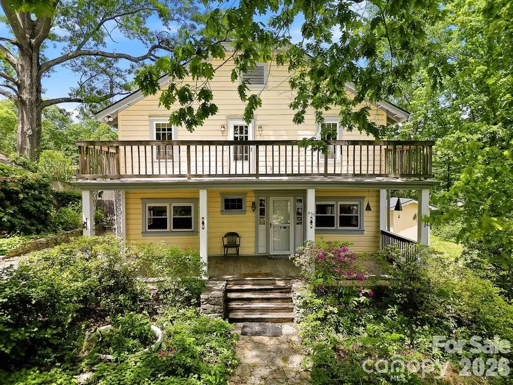479 Saint Pauls Road Hendersonville NC 28792