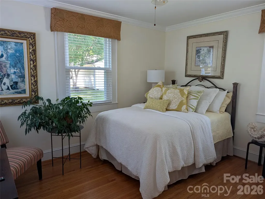 61 NW Spencer Avenue NW Concord NC 28025