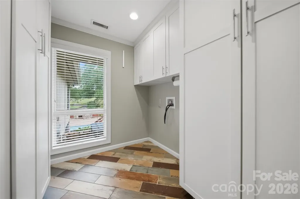 48 Drum And Hammer Drive Taylorsville NC 28681
