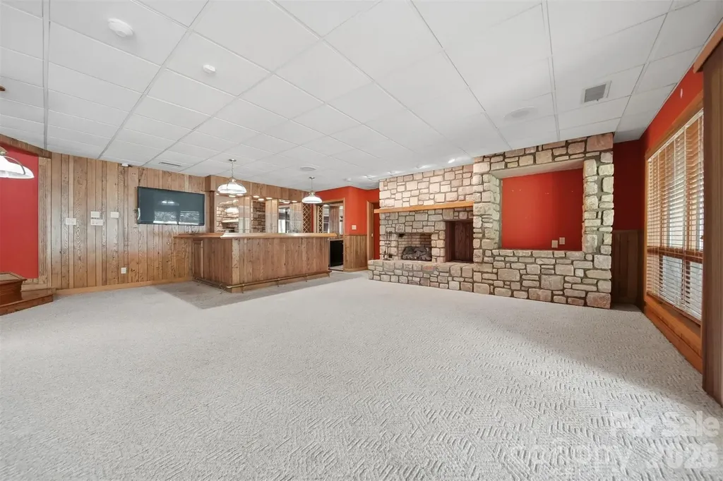 48 Drum And Hammer Drive Taylorsville NC 28681