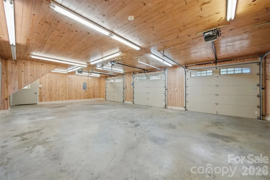 48 Drum And Hammer Drive Taylorsville NC 28681