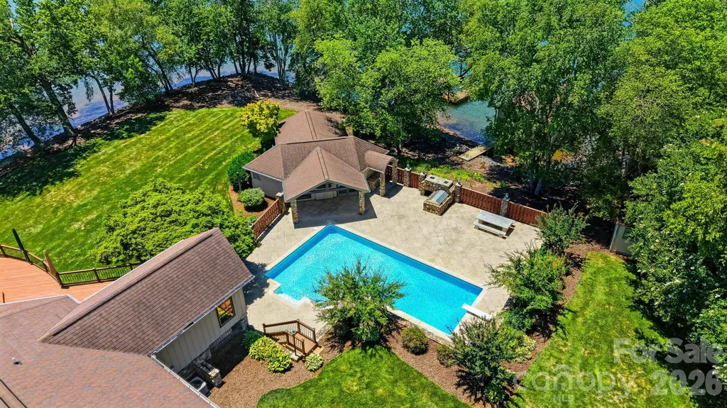 48 Drum And Hammer Drive Taylorsville NC 28681