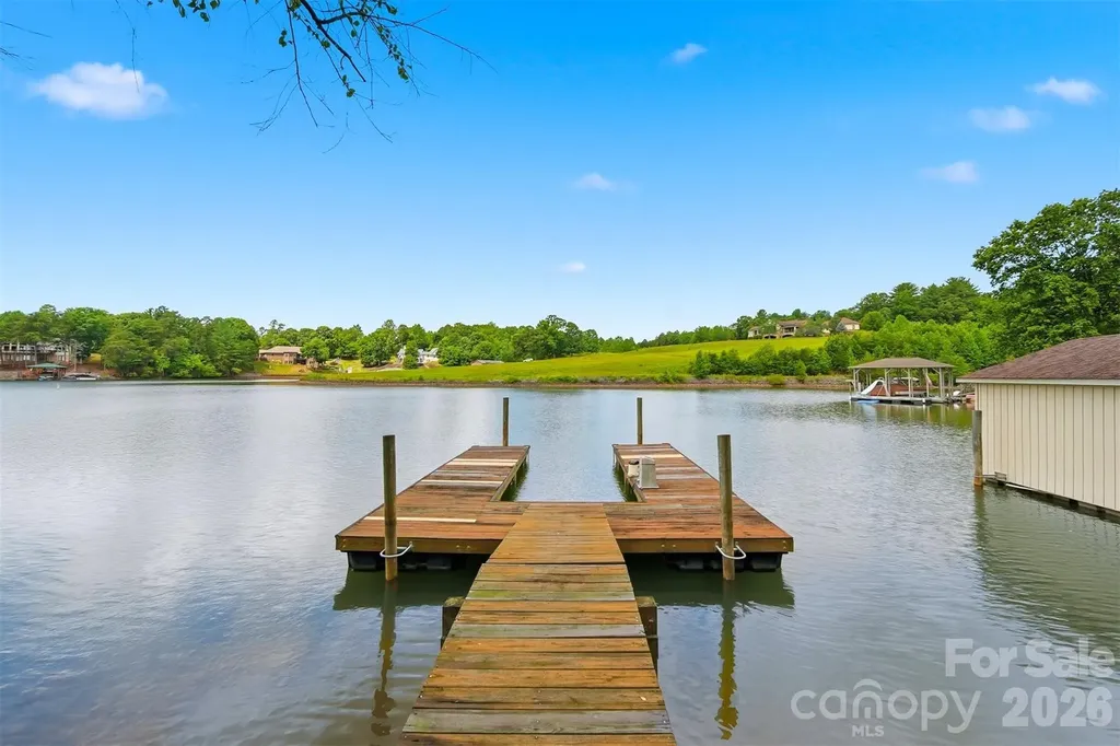 48 Drum And Hammer Drive Taylorsville NC 28681