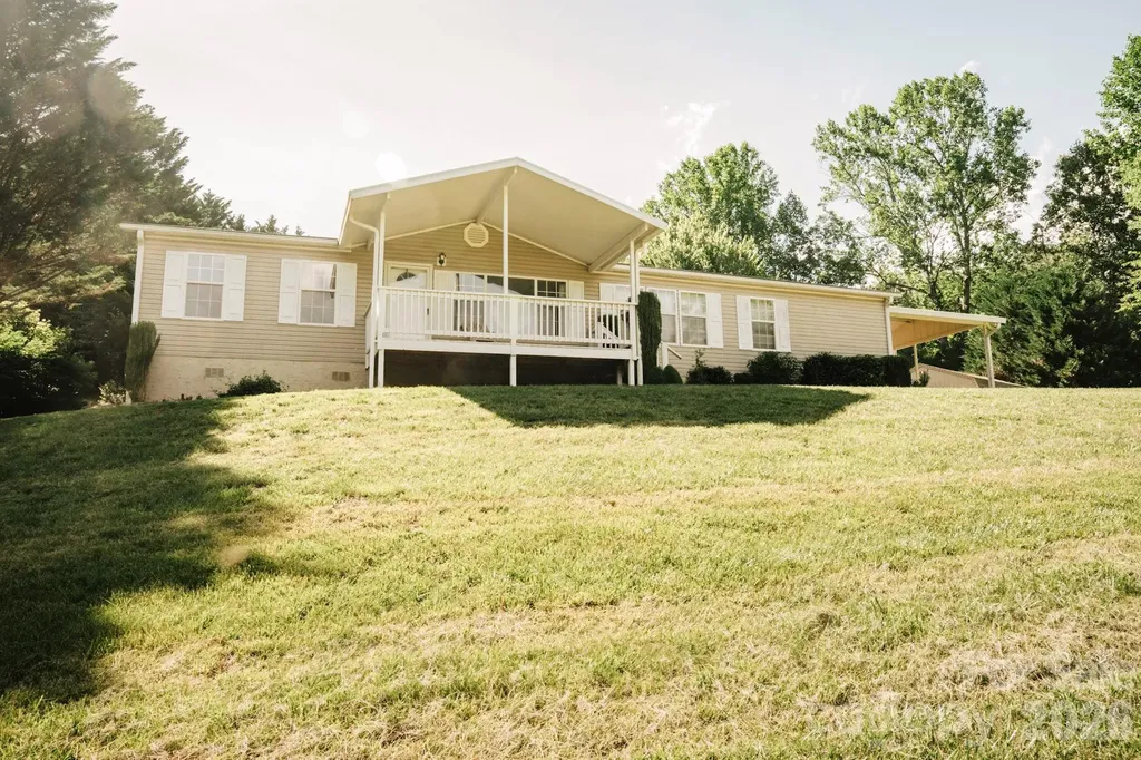Franklin NC, 2391 Hickory Knoll Road
