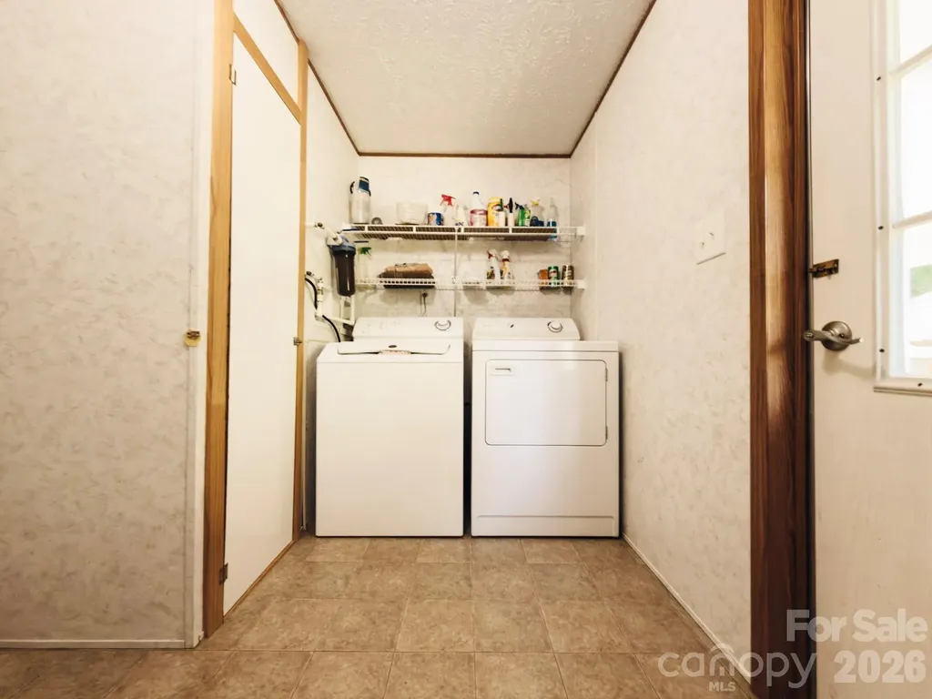 2391 Hickory Knoll Road Franklin NC 28734
