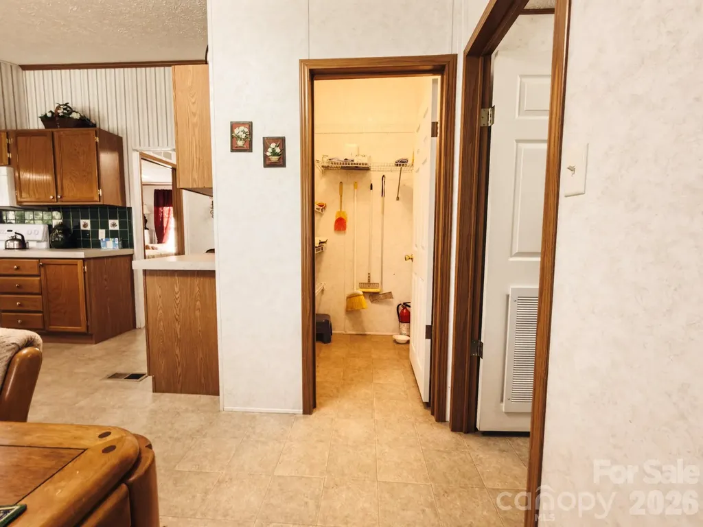 2391 Hickory Knoll Road Franklin NC 28734