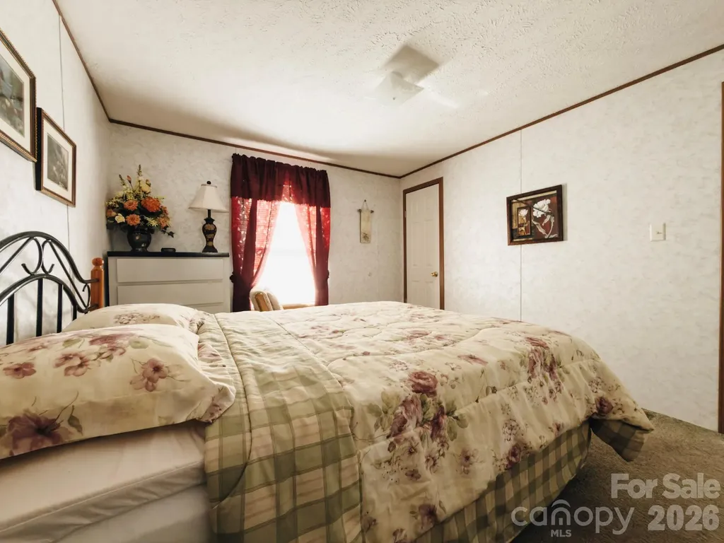 2391 Hickory Knoll Road Franklin NC 28734