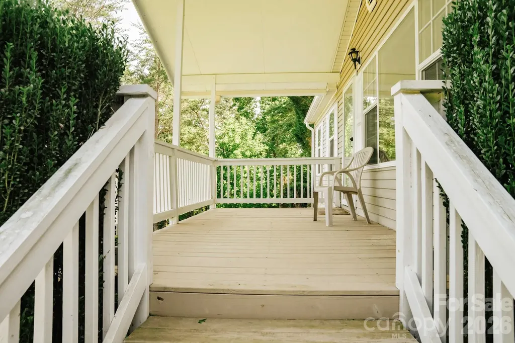 2391 Hickory Knoll Road Franklin NC 28734