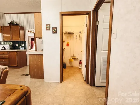 2391 Hickory Knoll Road Franklin NC 28734