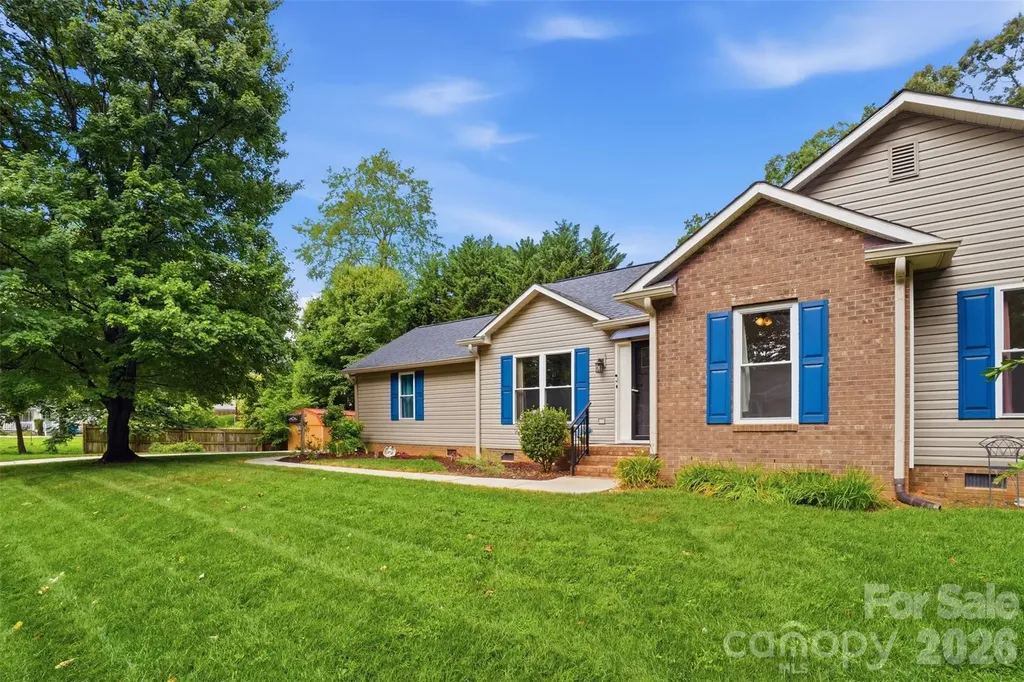 121 Oak Street Belmont NC 28012