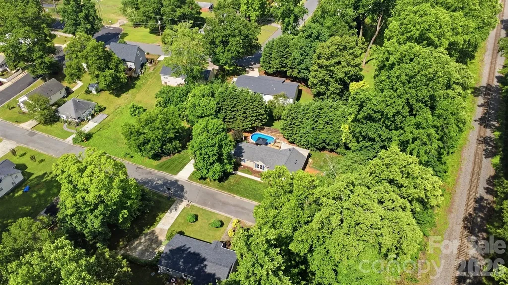 121 Oak Street Belmont NC 28012