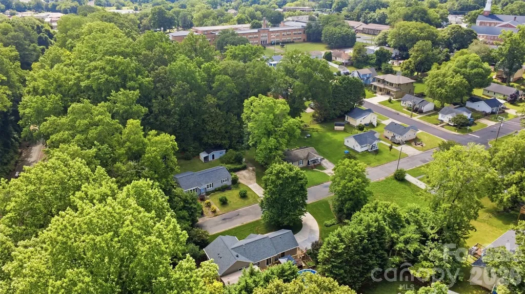 121 Oak Street Belmont NC 28012