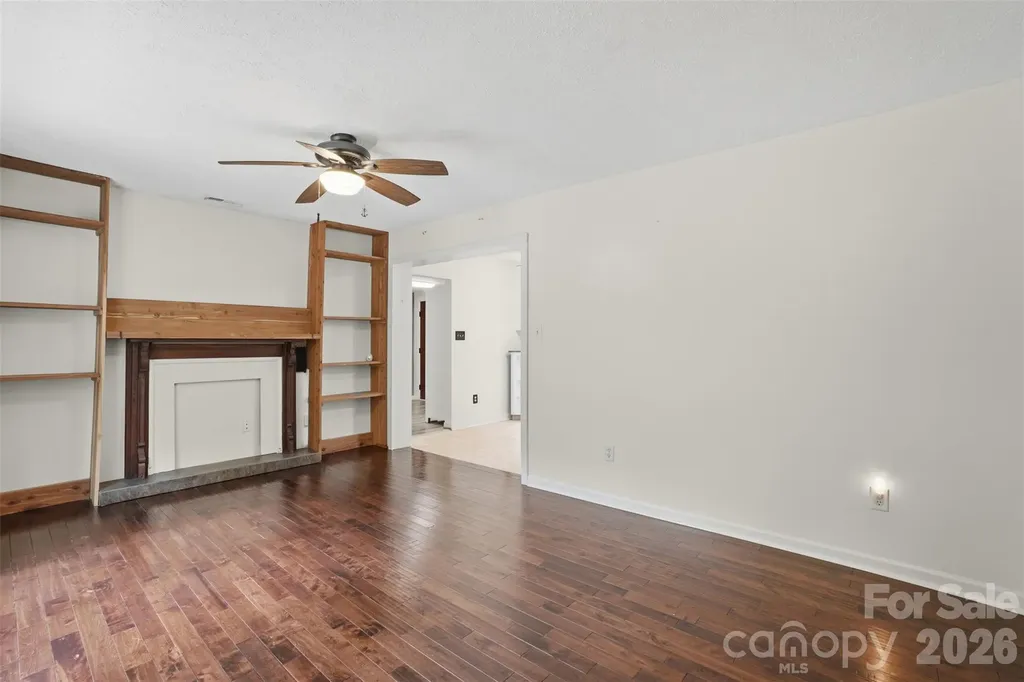 121 Oak Street Belmont NC 28012