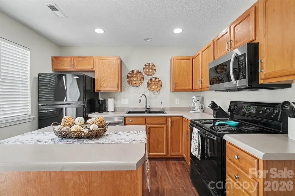 605 Gelderland Drive Matthews NC 28104
