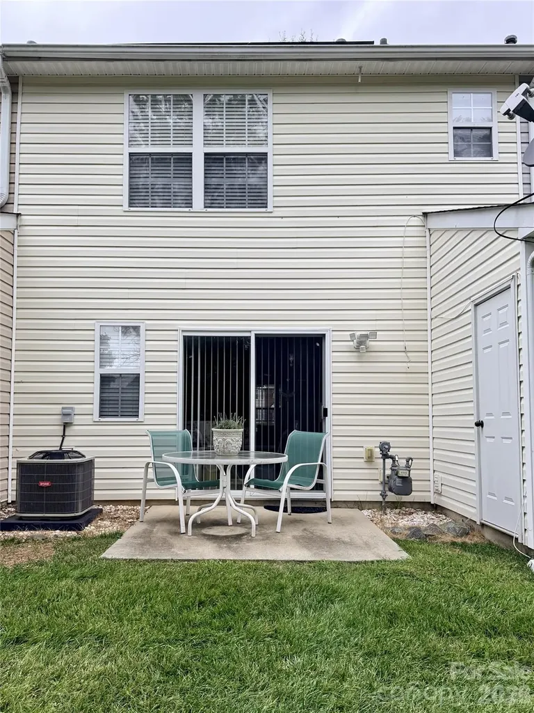 605 Gelderland Drive Matthews NC 28104
