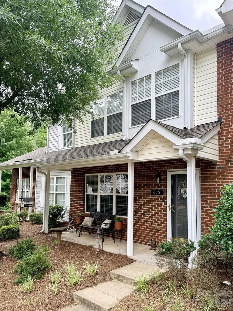 605 Gelderland Drive Matthews NC 28104
