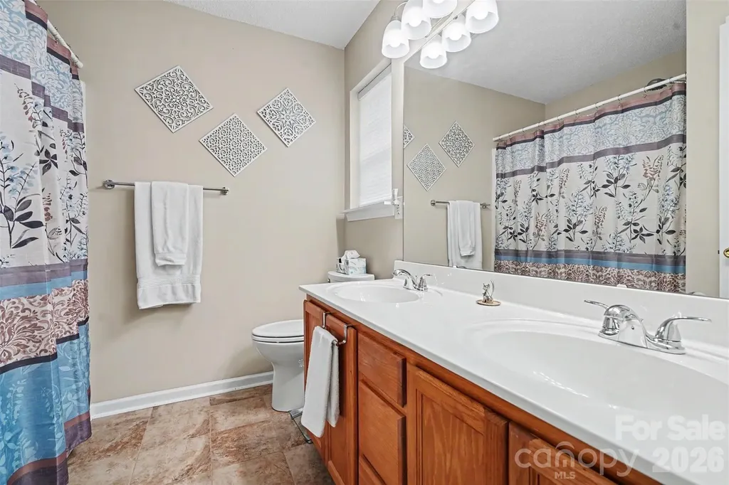 605 Gelderland Drive Matthews NC 28104
