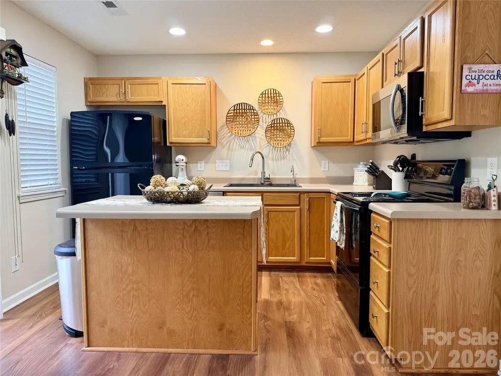 605 Gelderland Drive Matthews NC 28104