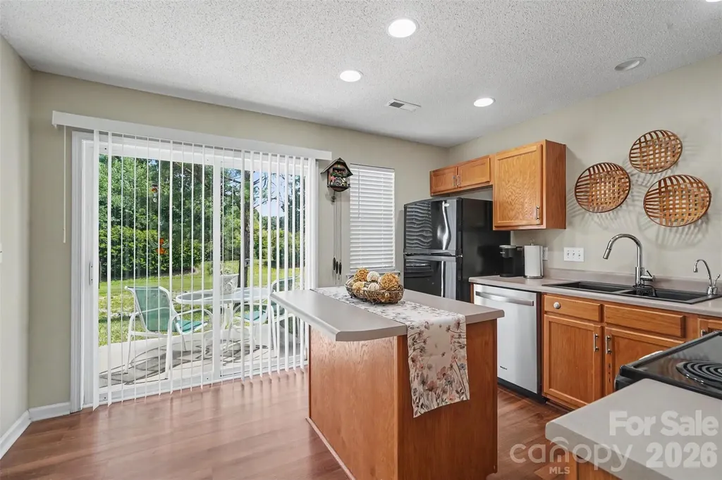 605 Gelderland Drive Matthews NC 28104