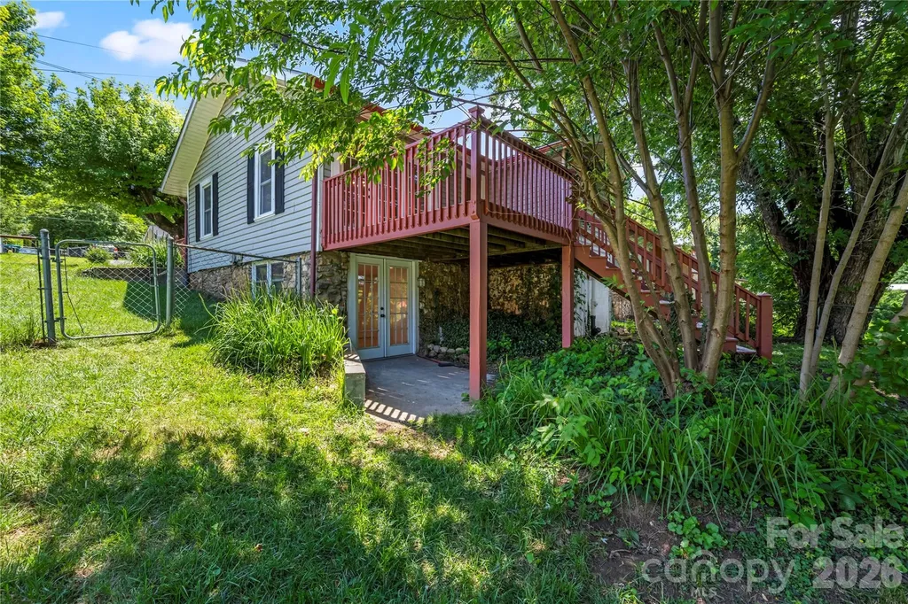 142 Substation Road Canton NC 28716
