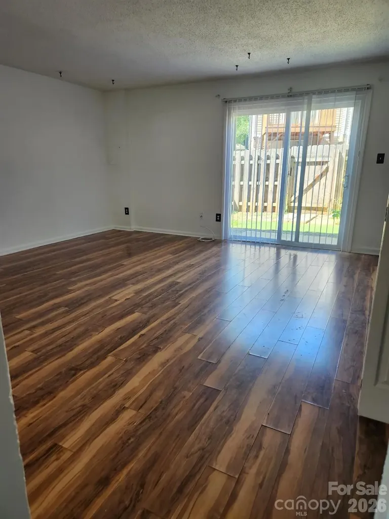 9626-D Vinca Circle Charlotte NC 28213