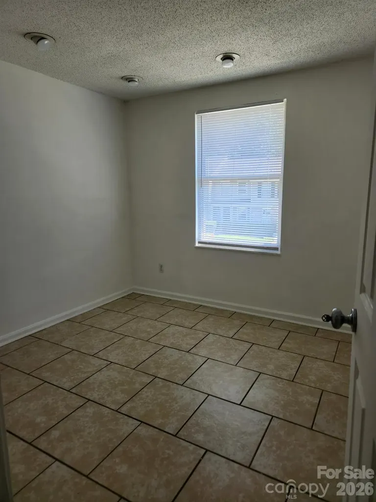 9626-D Vinca Circle Charlotte NC 28213