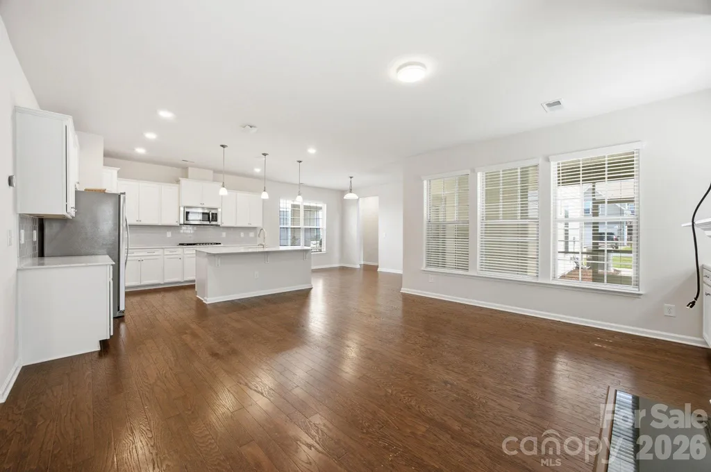 6418 Raffia Road Charlotte NC 28277