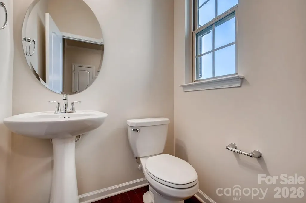 6418 Raffia Road Charlotte NC 28277