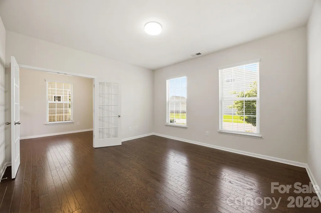 6418 Raffia Road Charlotte NC 28277