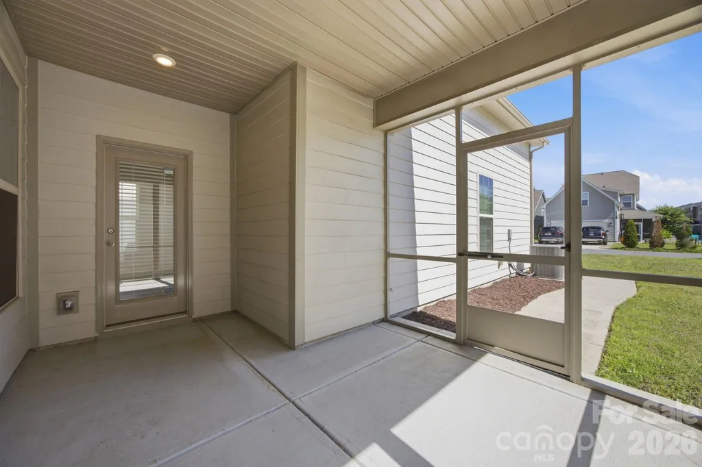6418 Raffia Road Charlotte NC 28277