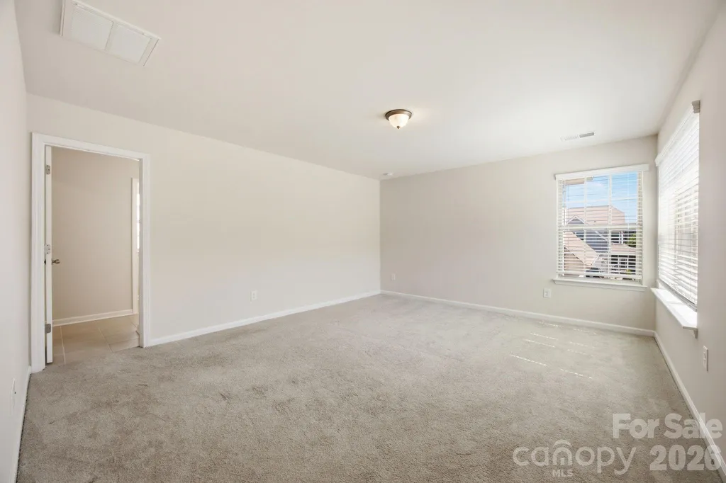 6418 Raffia Road Charlotte NC 28277