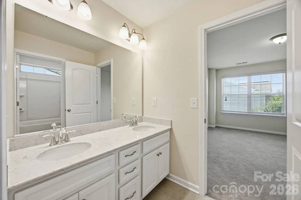 6418 Raffia Road Charlotte NC 28277
