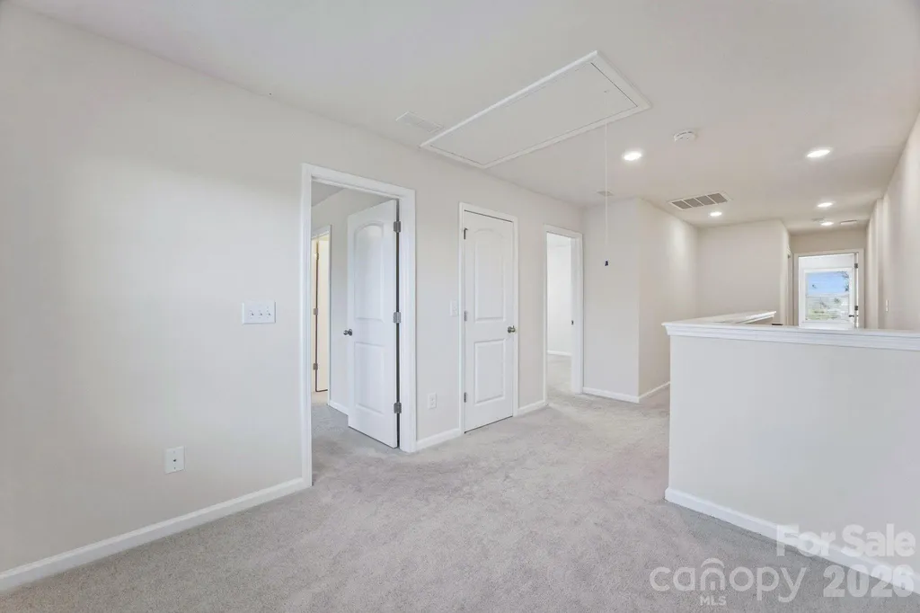 6418 Raffia Road Charlotte NC 28277