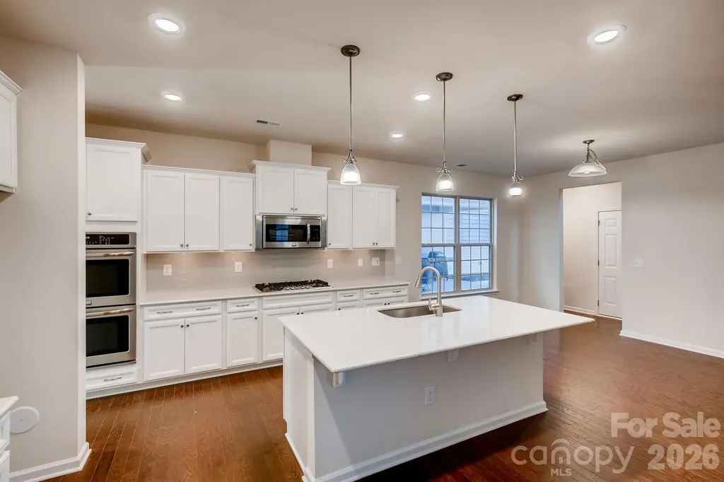 6418 Raffia Road Charlotte NC 28277