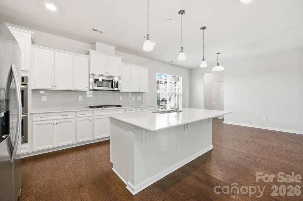 6418 Raffia Road Charlotte NC 28277
